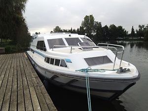 Le Boat Crusader