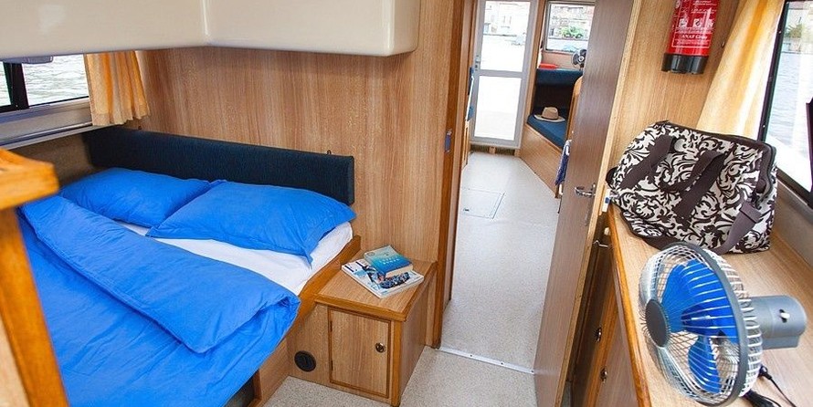 B & b boat builders core sound 17