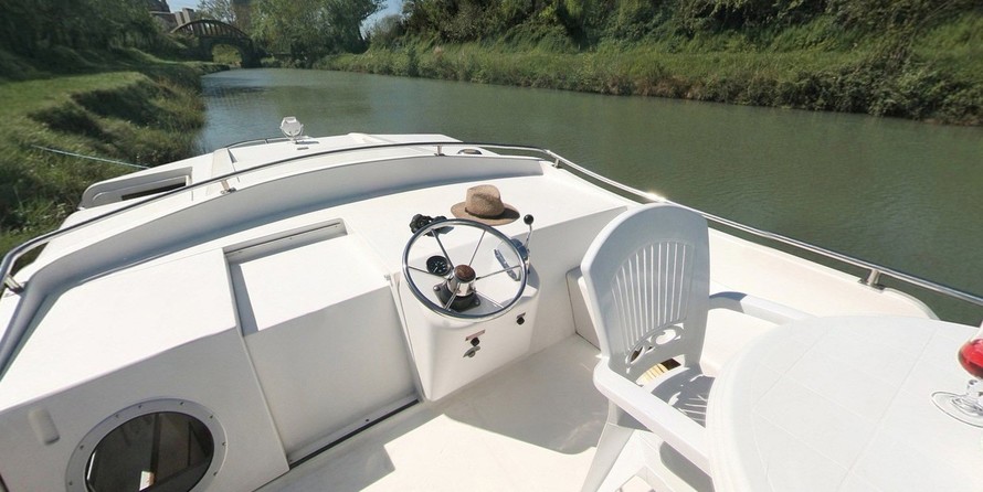 B & b boat builders core sound 17