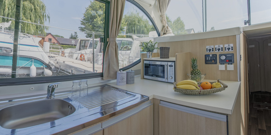 Cantieri estensi goldstar 560 c fly