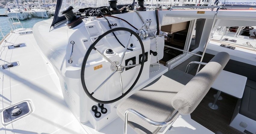 Lagoon 400 S2