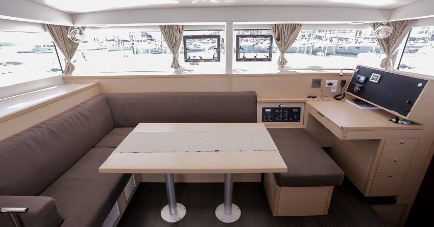 Lagoon 400 S2