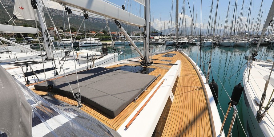 Hanse 588
