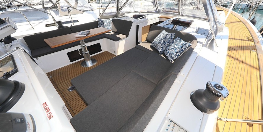 Hanse 588