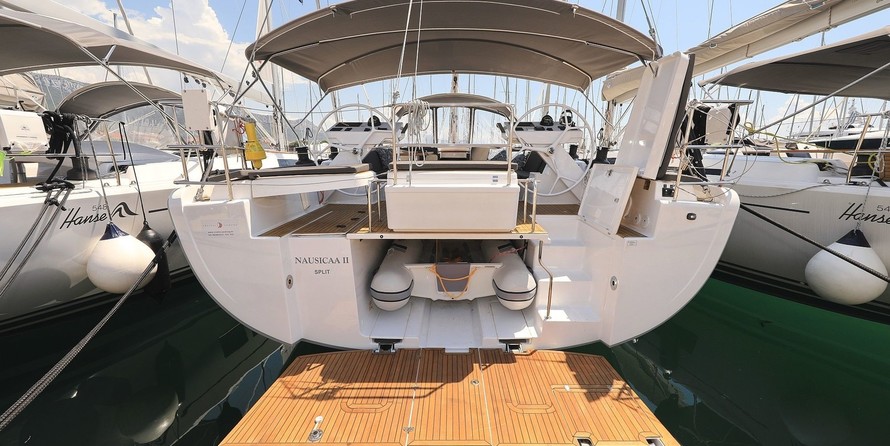Hanse 588