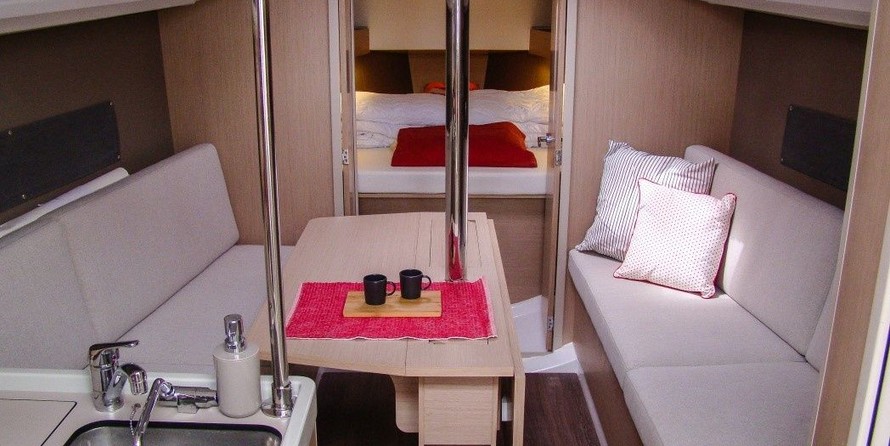 Beneteau Oceanis 30.1