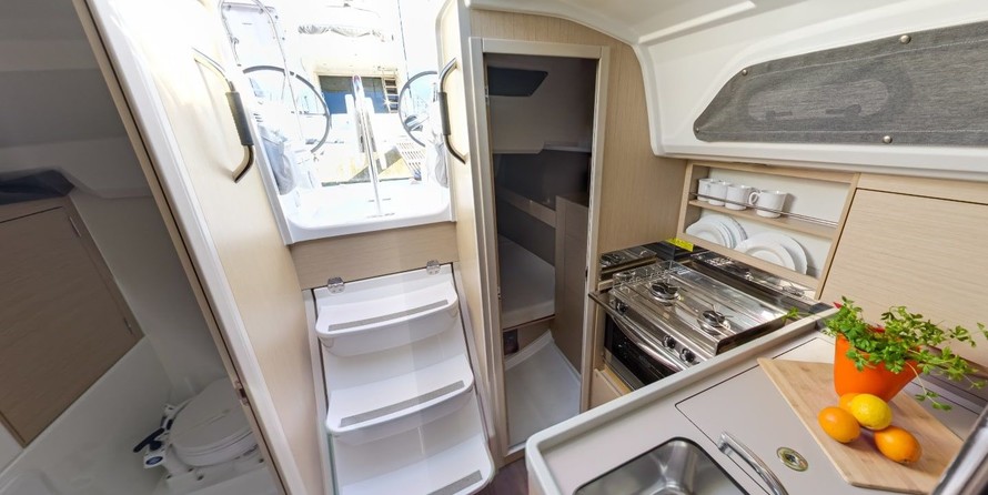 Beneteau Oceanis 30.1