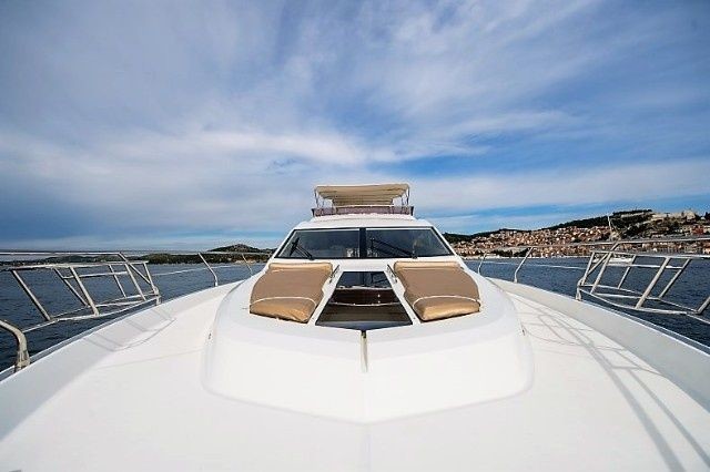 Galeon 640 FLY