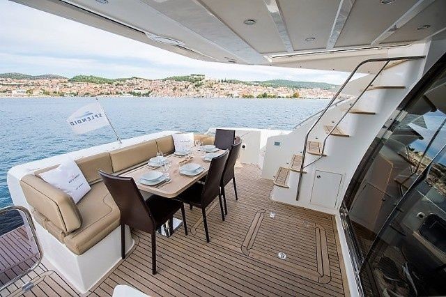 Galeon 640 FLY
