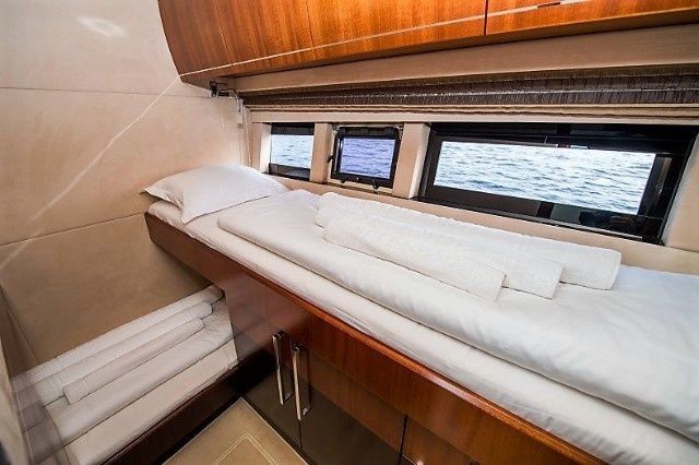 Galeon 640 FLY