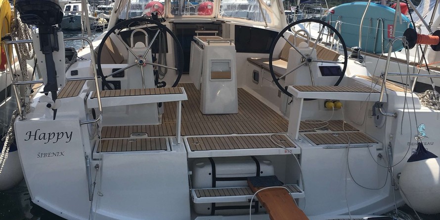 Beneteau Oceanis 38