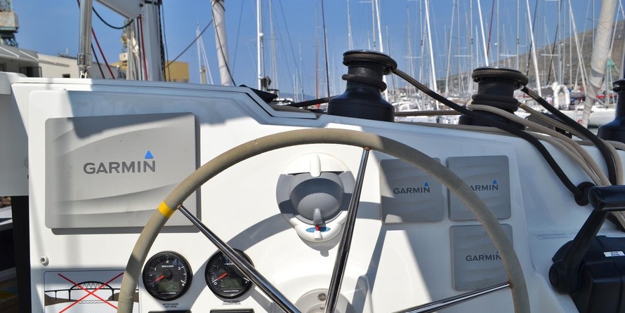 Fountaine Pajot Lucia 40