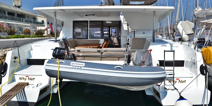 Fountaine Pajot Lucia 40
