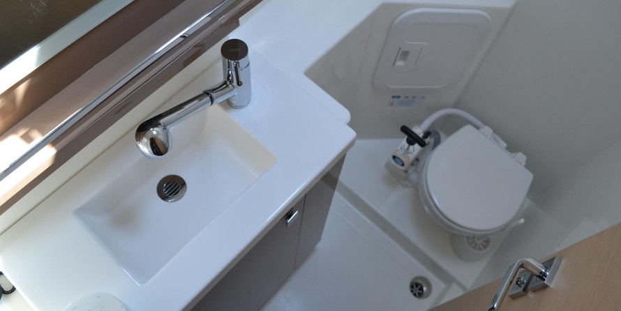 Fountaine Pajot Lucia 40