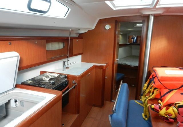 Beneteau Oceanis 40