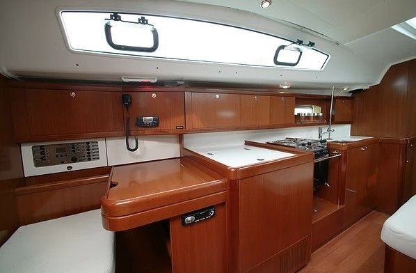Beneteau Oceanis 40