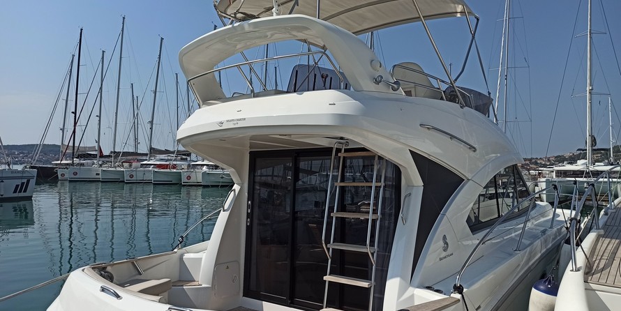 Beneteau Antares 36
