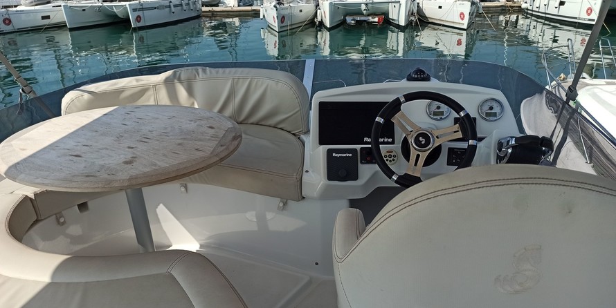 Beneteau Antares 36