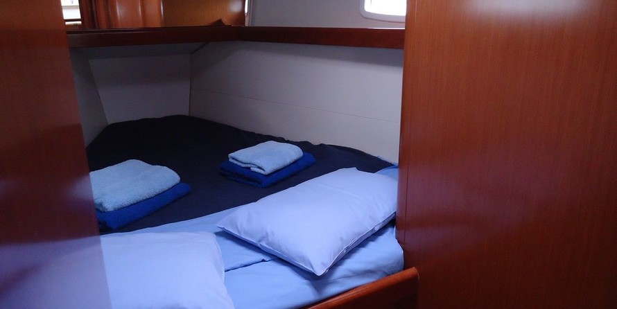 Beneteau Oceanis 43