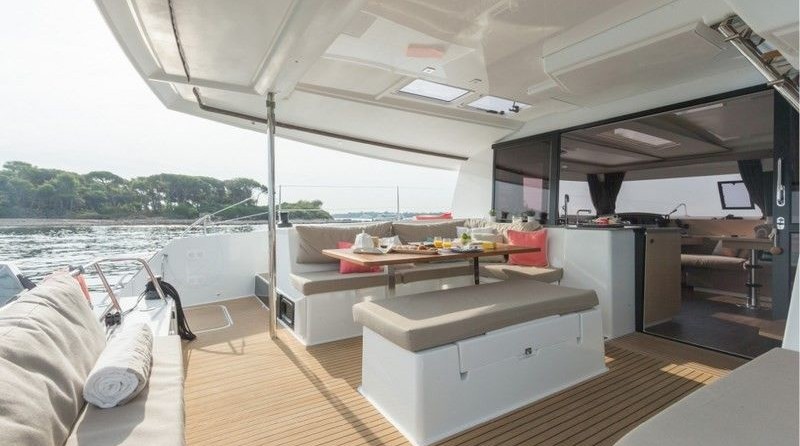 Fountaine Pajot Helia 44
