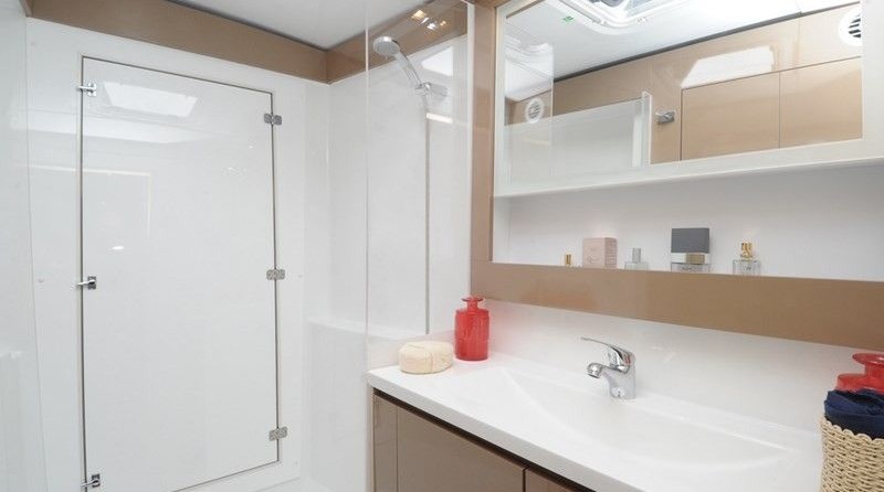 Fountaine Pajot Helia 44