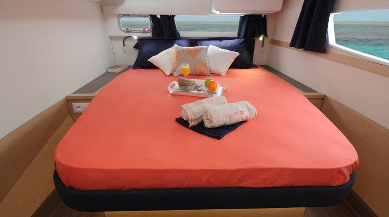 Fountaine Pajot Helia 44