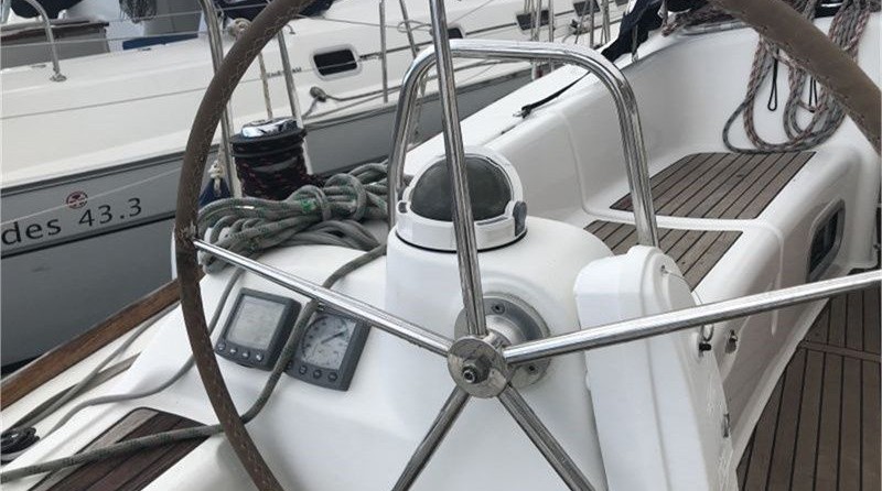Beneteau Oceanis 43