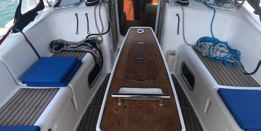 Beneteau Oceanis 43