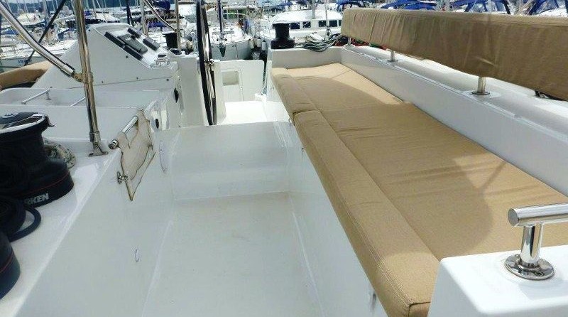 Lagoon 450 F