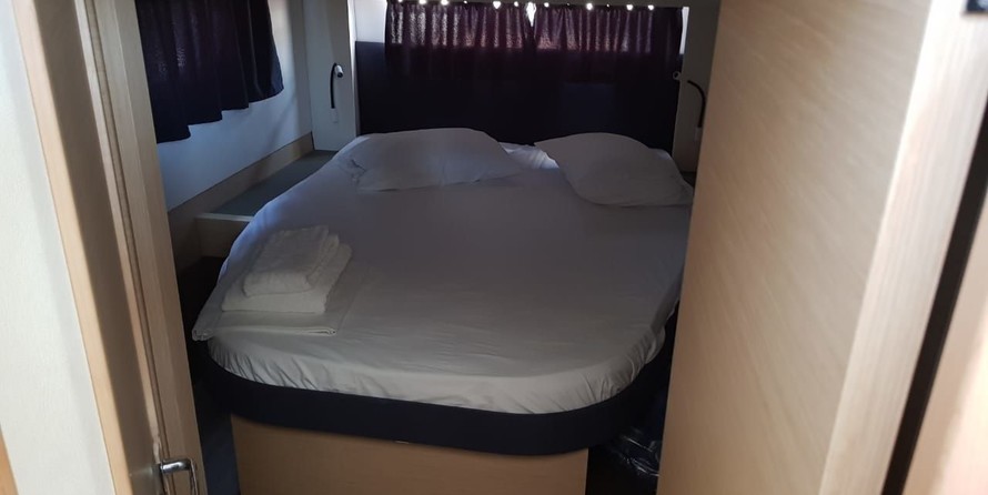 Fountaine Pajot Astréa 42