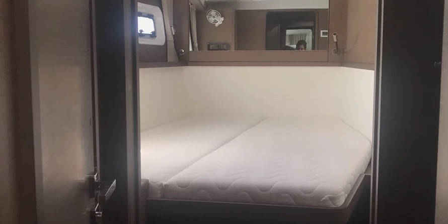 Lagoon 450F