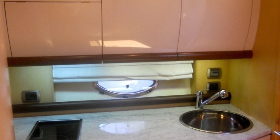 Blu martin 58 feet open