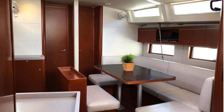 Beneteau Oceanis 46.1
