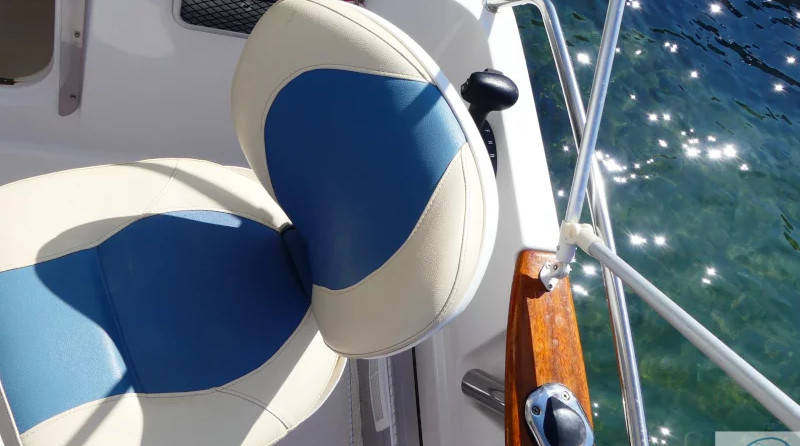 Quicksilver Activ 430 Cabin