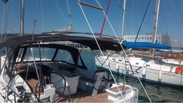 Beneteau Oceanis 46.1