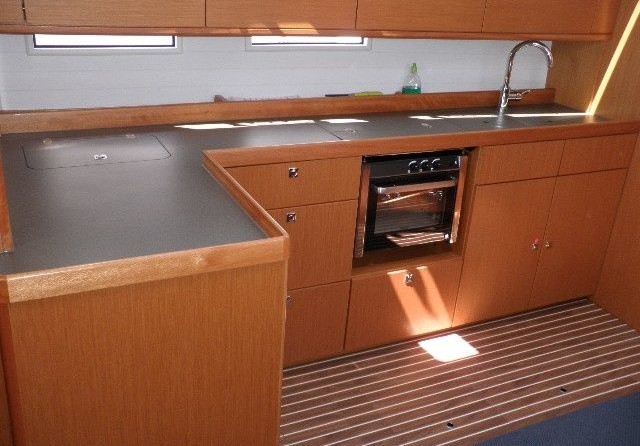 Bavaria CRUISER 34