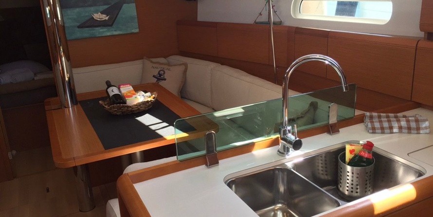 Jeanneau Sun Odyssey 389