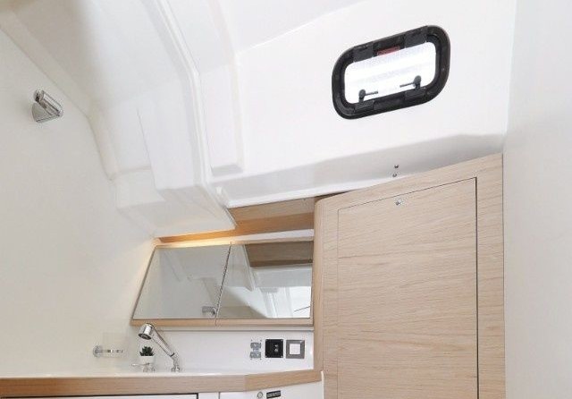 Beneteau Oceanis 46