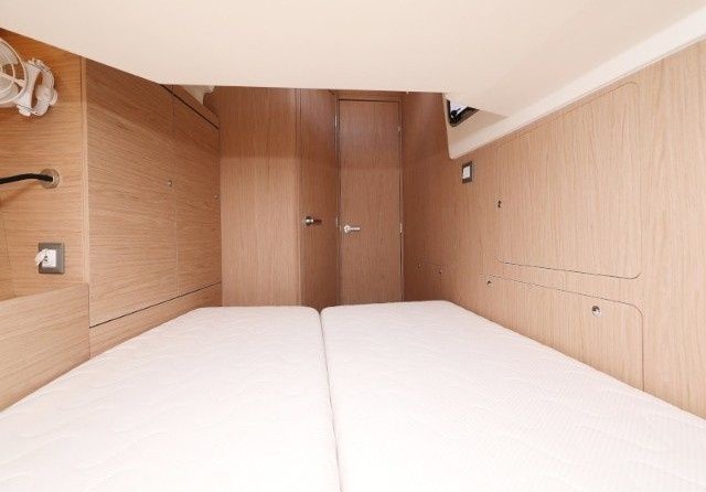 Beneteau Oceanis 46