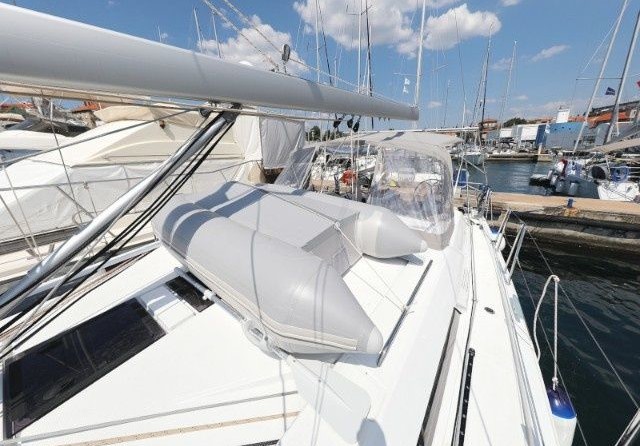 Beneteau Oceanis 46