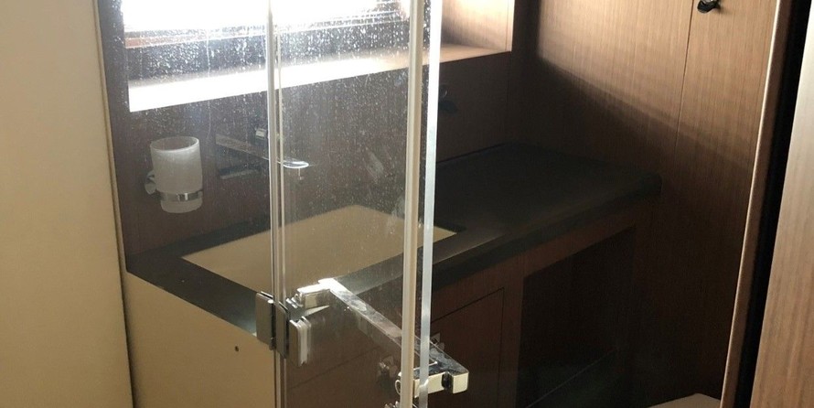 Beneteau Oceanis Yacht 62