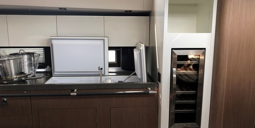 Beneteau Oceanis Yacht 62