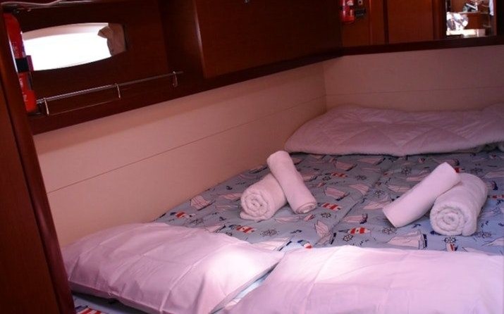 Beneteau Oceanis 54