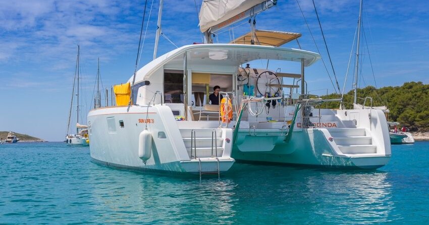 Lagoon 39