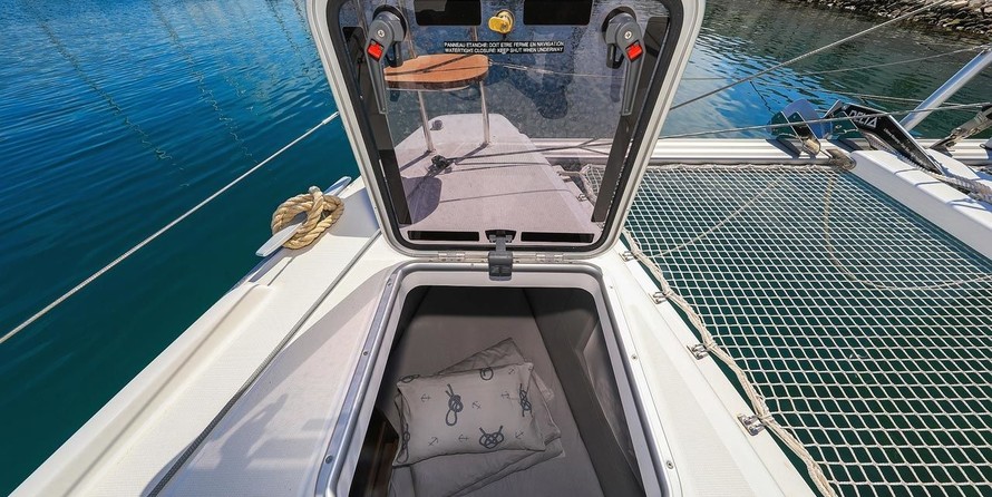 Lagoon 42