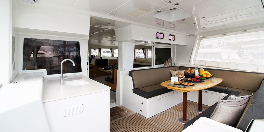 Lagoon 500