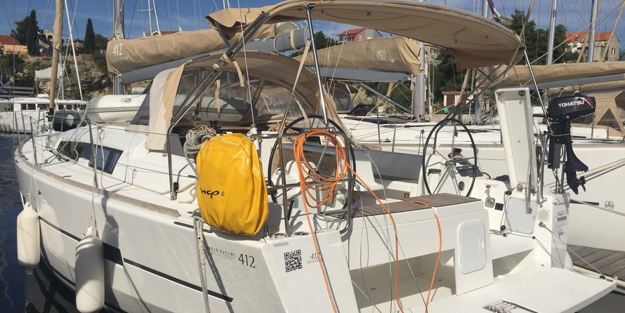 Dufour 412