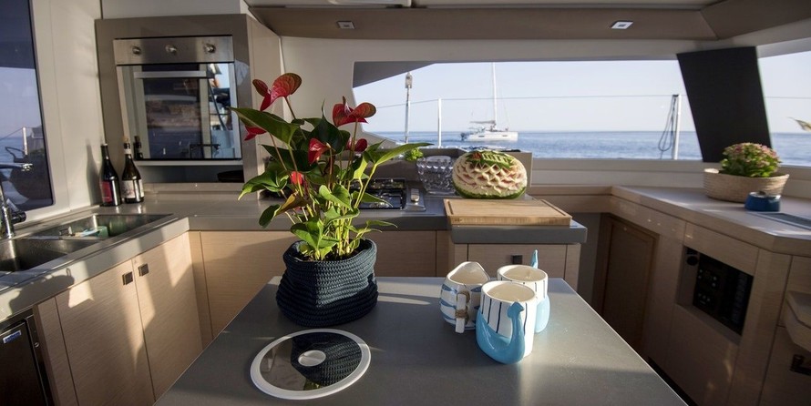 Fountaine Pajot Saona 47
