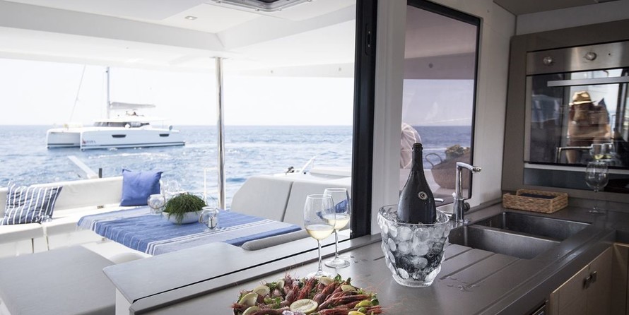Fountaine Pajot Saona 47