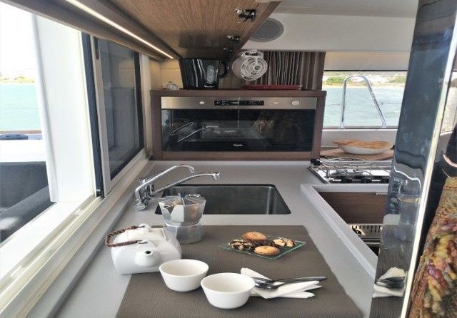Lagoon 40